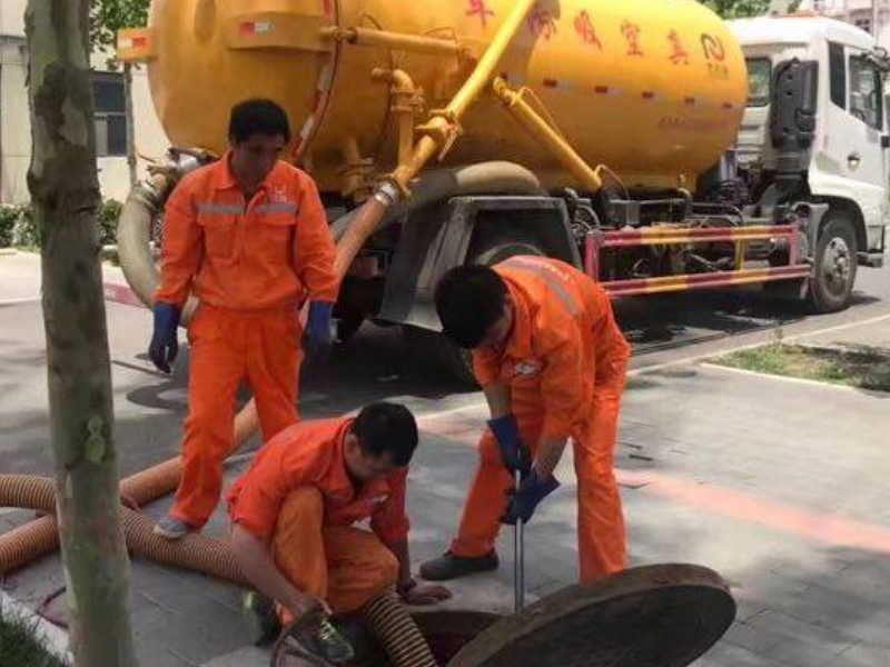 新市區清揚路銀藤街下水道(dào)清洗抽糞抽污水